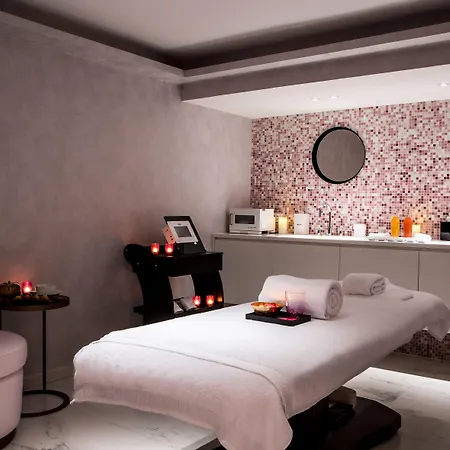 Fauchon L'hotel 5*