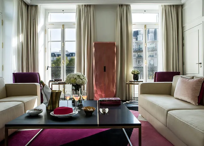Fauchon L'hotel ホテル